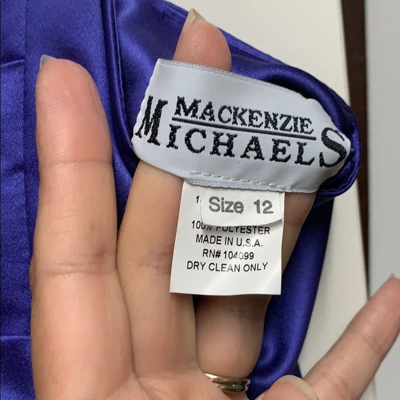 Gorgeous homecoming/bridesmaids dress - Picture 3 of 4